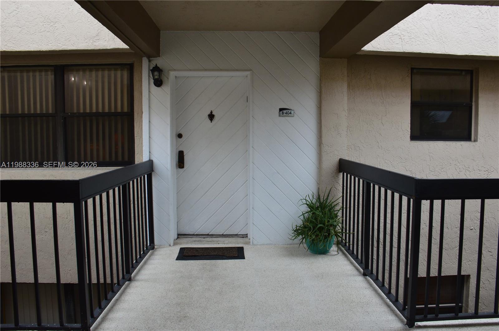 461 Ives Dairy Rd # 2 Unit: 404-2