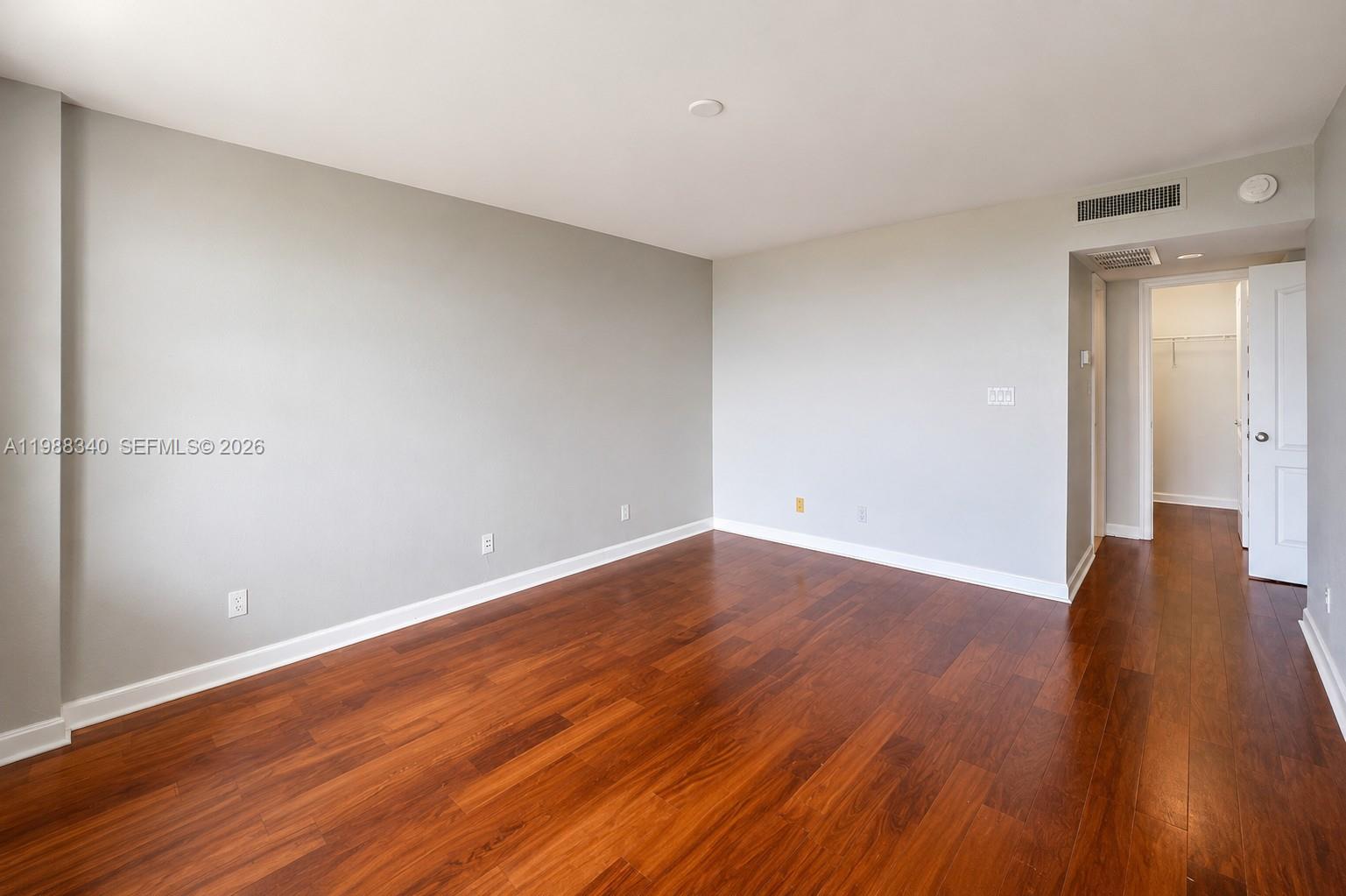 5600 Collins Ave # 17G