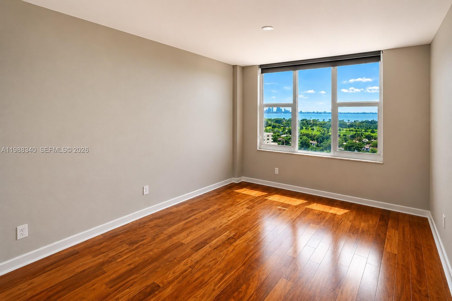 5600 Collins Ave # 17G