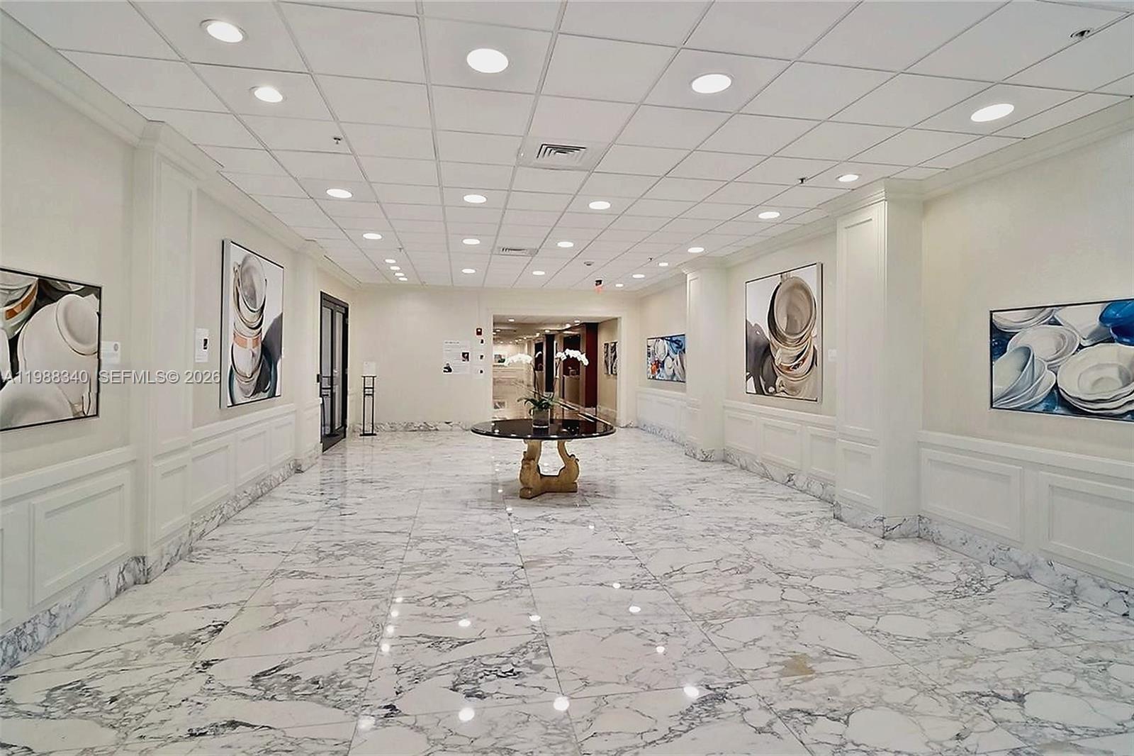 5600 Collins Ave # 17G