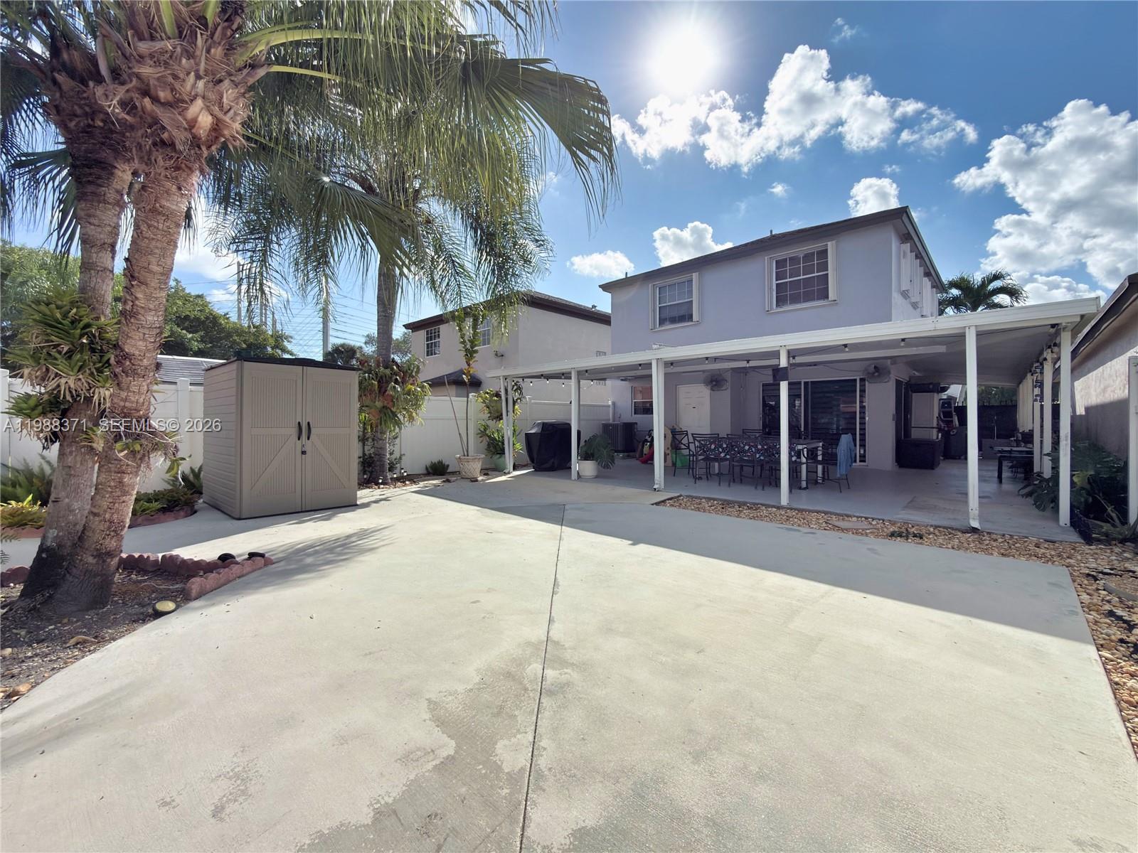 13921 SW 164th St