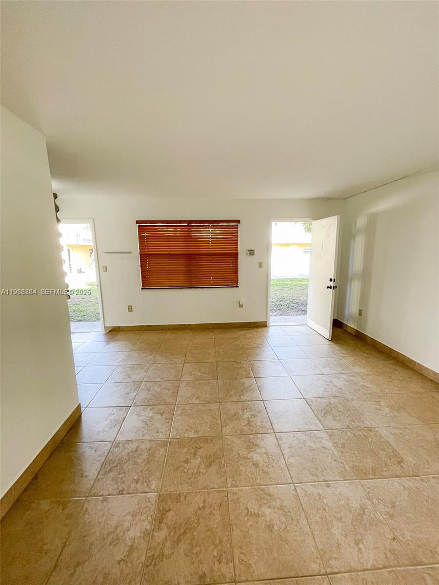 4450 SW 67th Ave # I