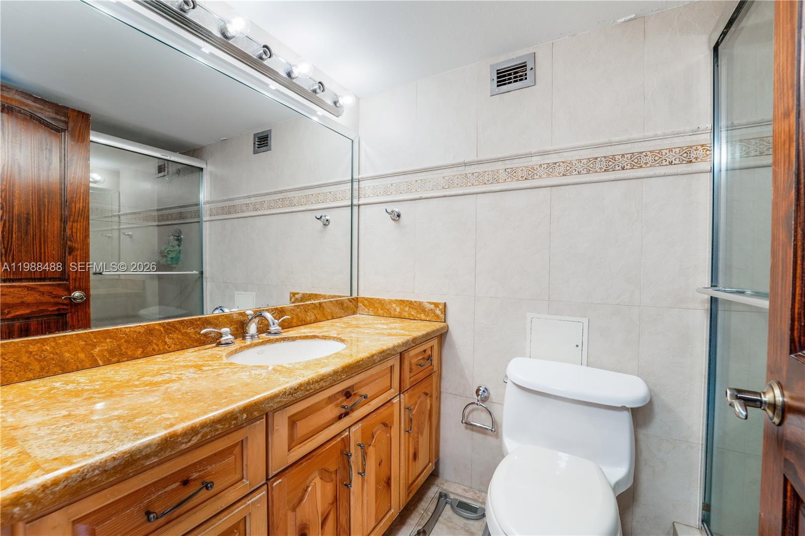 6039 Collins Ave # 1229