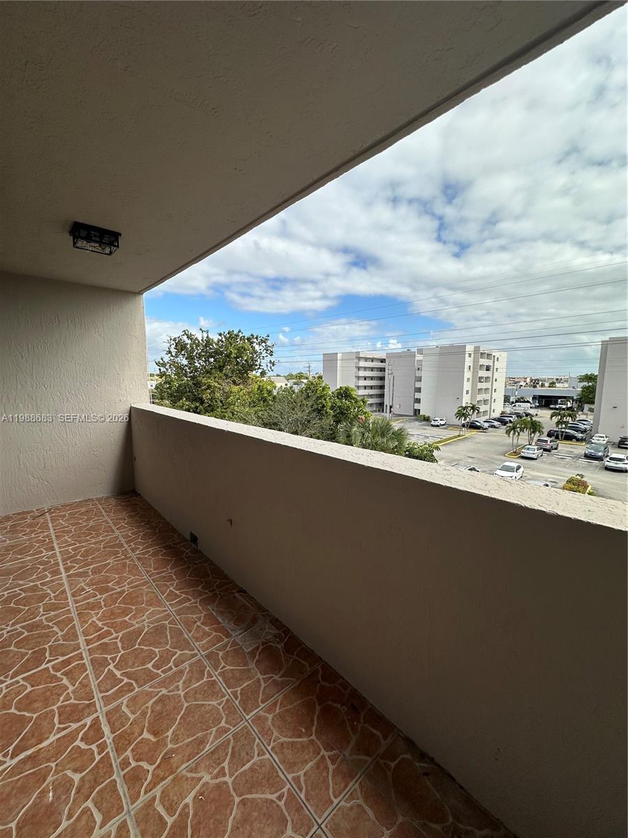 6091 W 22nd Ct # 408