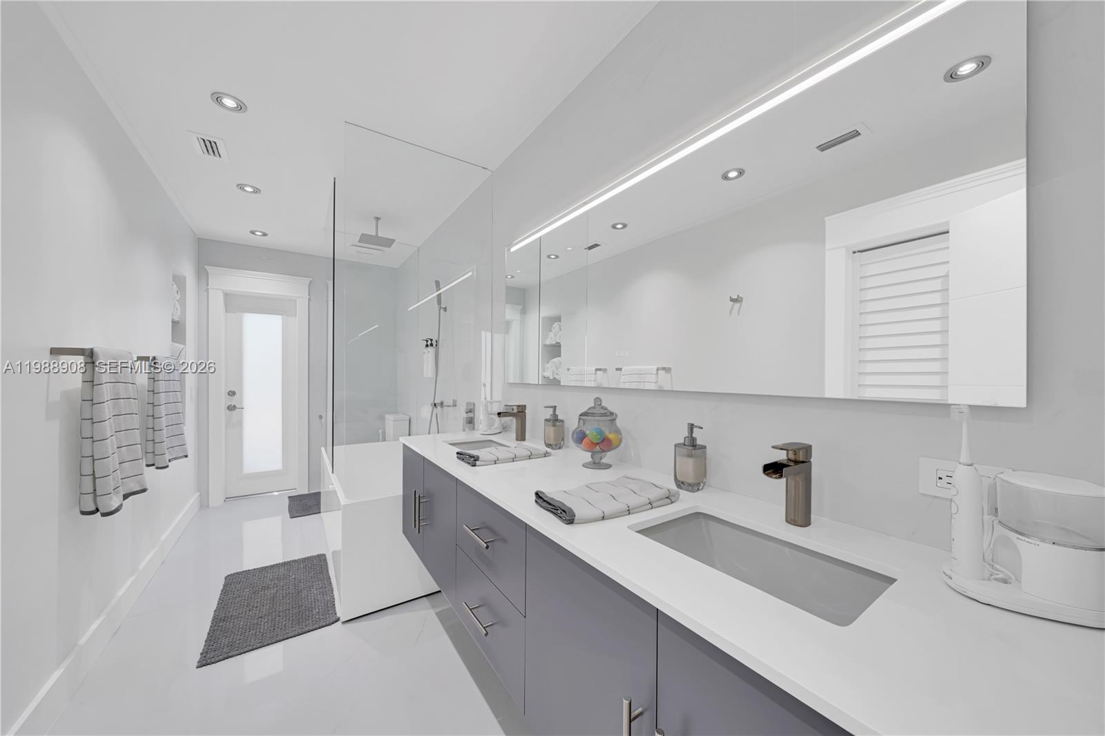 10705 SW 128th Ter