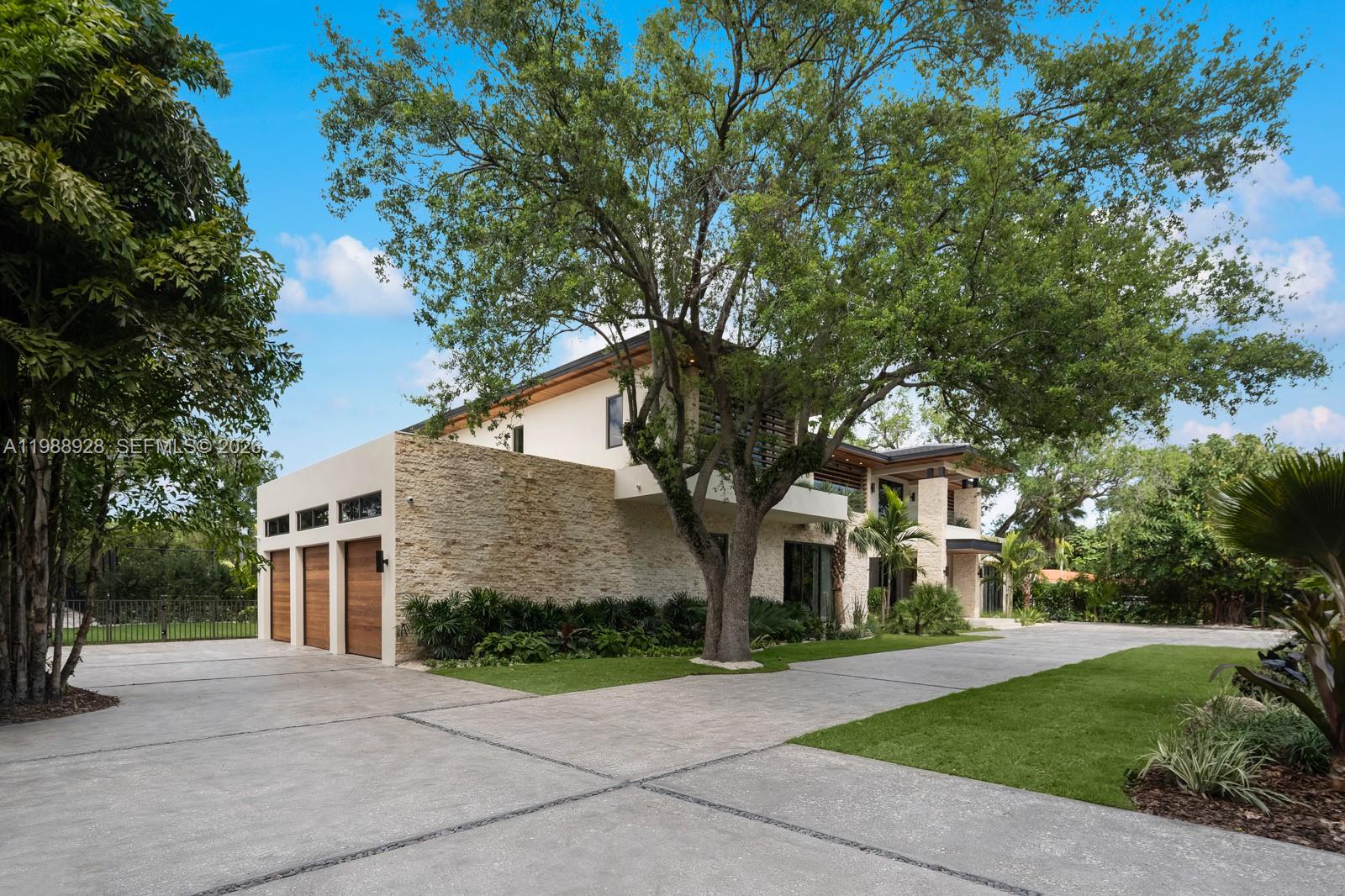 5545 SW 81st Ter