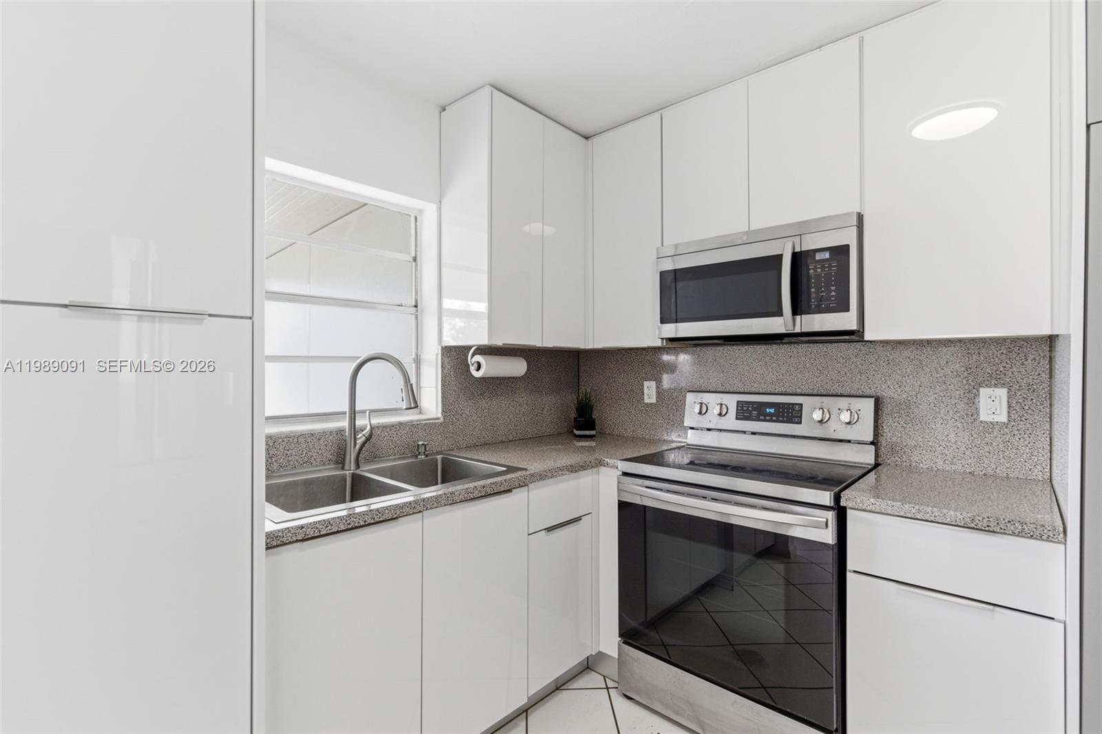 12621 SW 264th St # 1