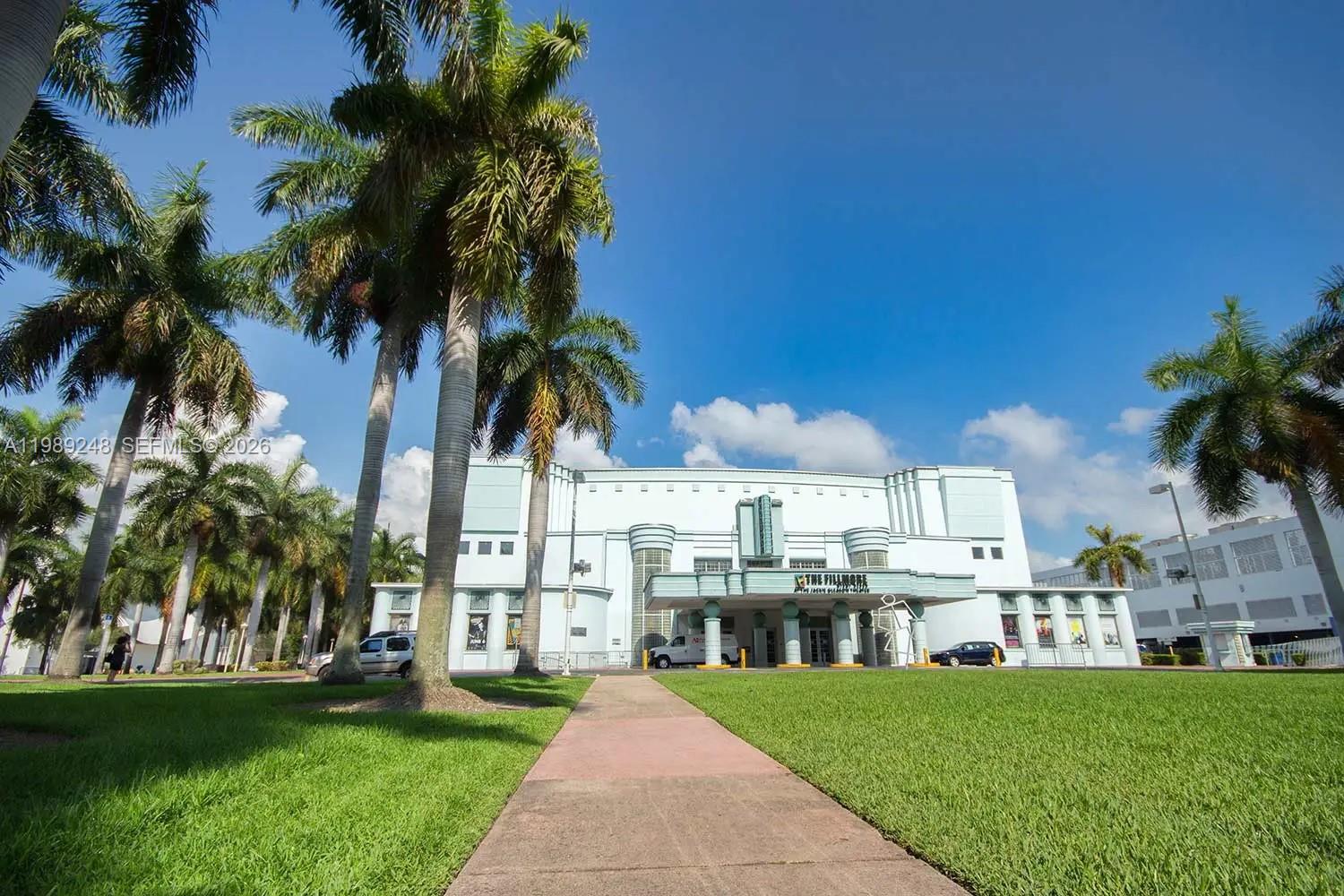 1800 Collins Ave # 9E