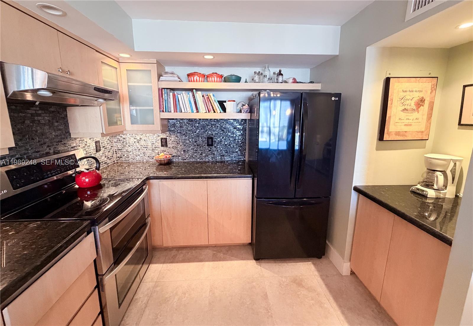 1800 Collins Ave # 9E