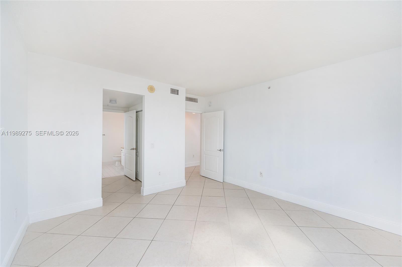 117 NW 42nd Ave # 1515