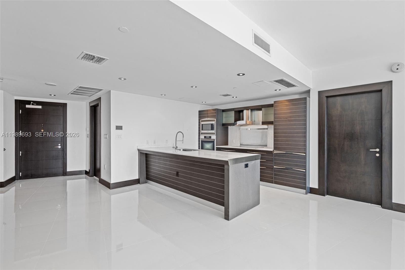 200 Biscayne Boulevard Way # 3707