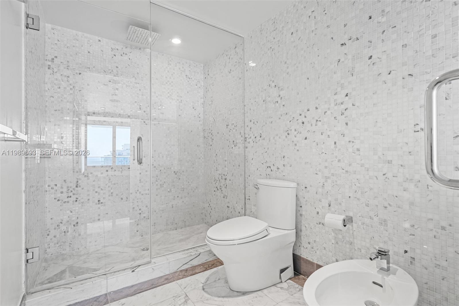 200 Biscayne Boulevard Way # 3707