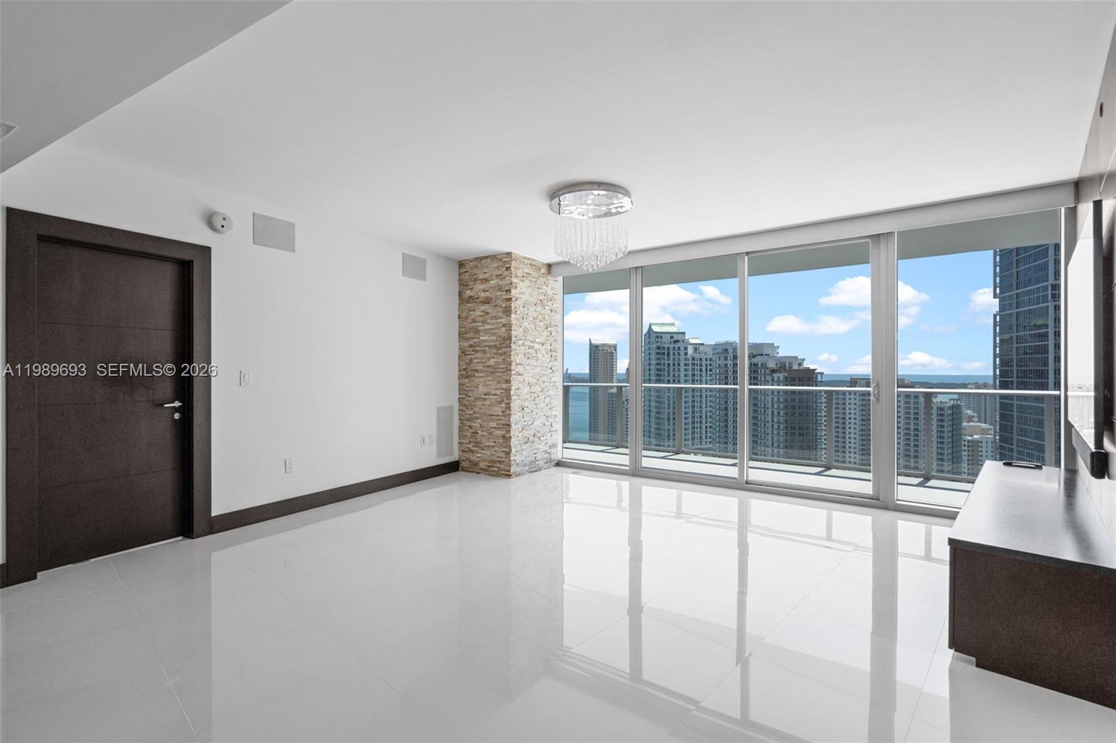 200 Biscayne Boulevard Way # 3707