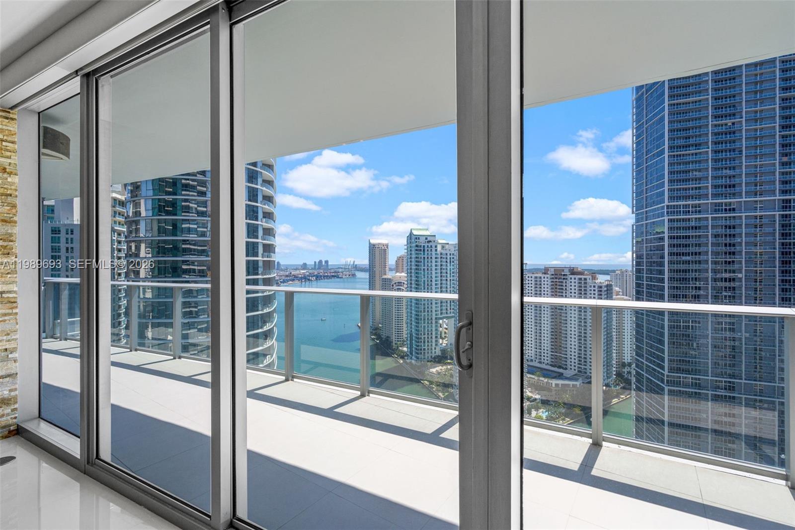 200 Biscayne Boulevard Way # 3707