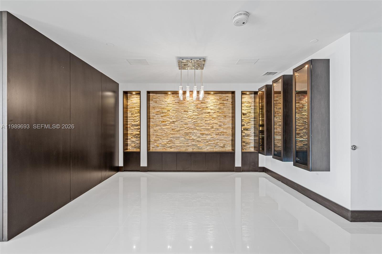 200 Biscayne Boulevard Way # 3707