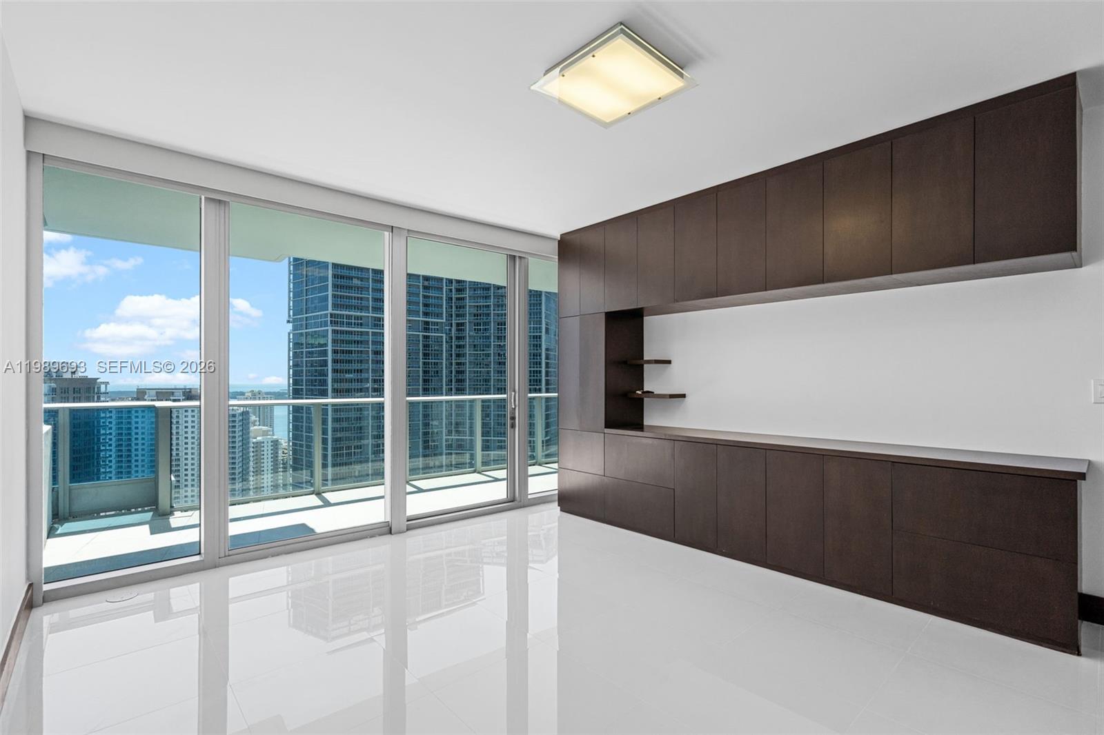 200 Biscayne Boulevard Way # 3707