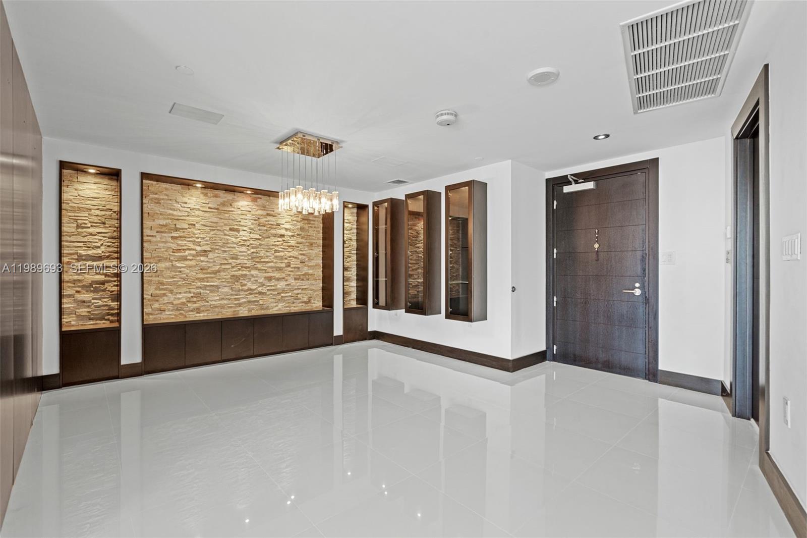200 Biscayne Boulevard Way # 3707