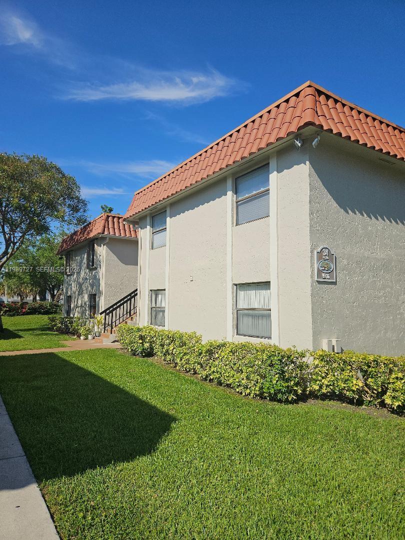 9716 Hammocks Blvd # 201