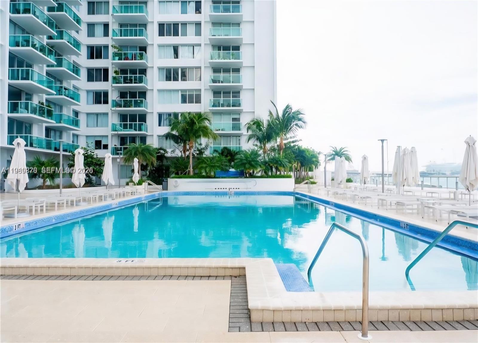 1035 West Ave Unit: PH02