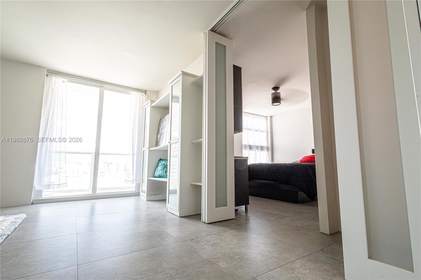 1035 West Ave Unit: PH02