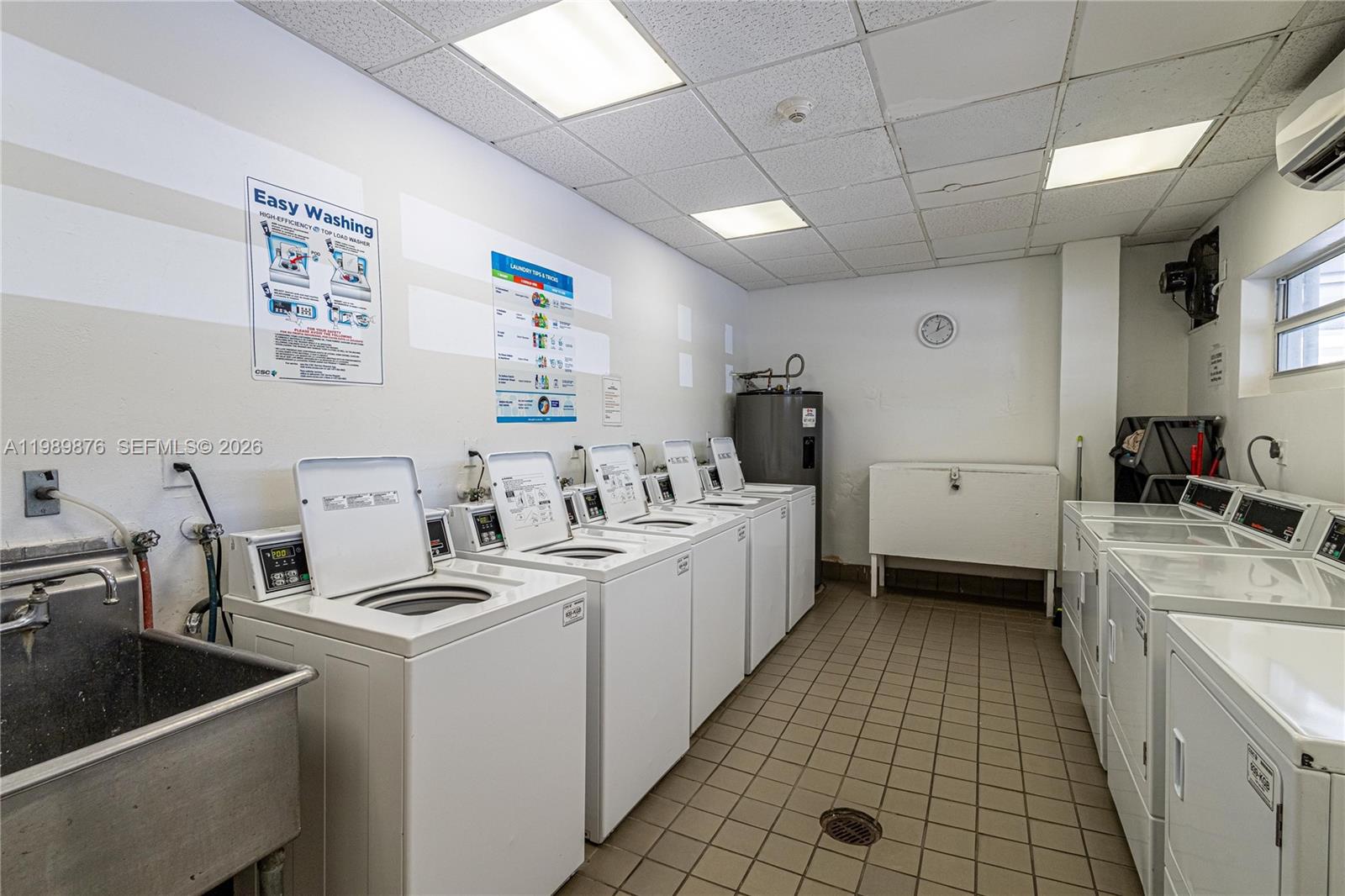 1035 West Ave Unit: PH02