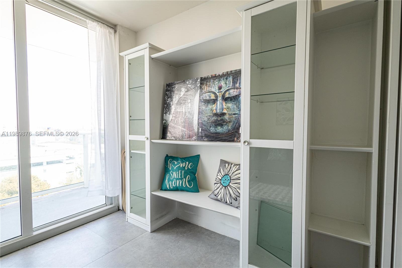 1035 West Ave Unit: PH02