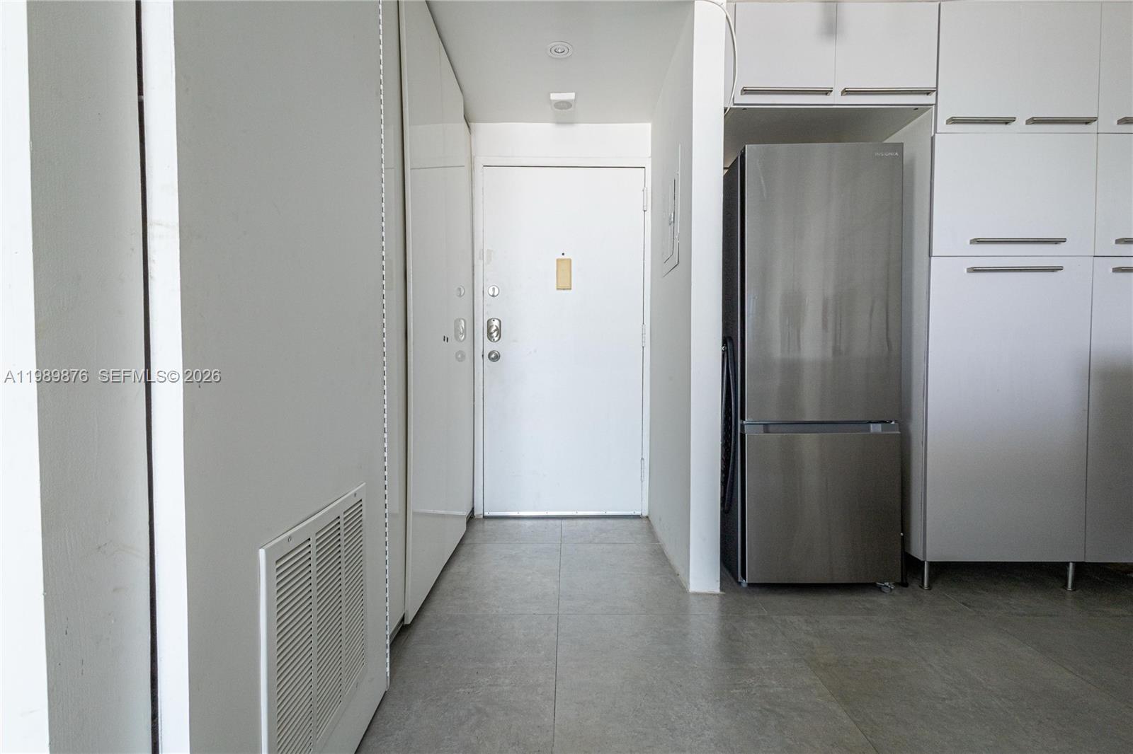 1035 West Ave Unit: PH02