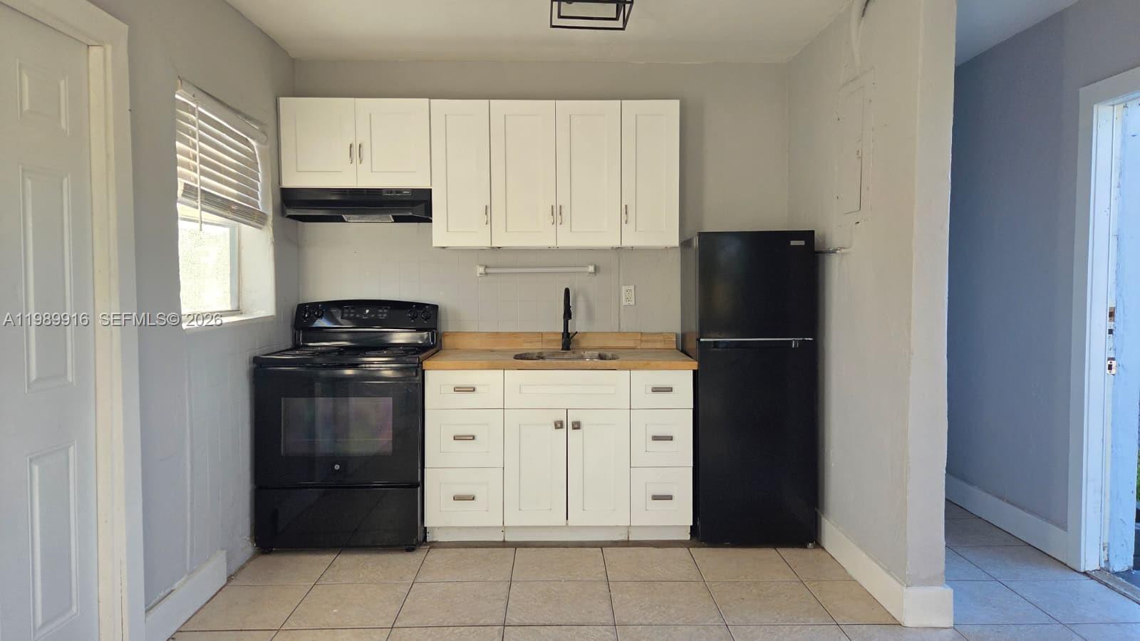 1430 NW 7th St