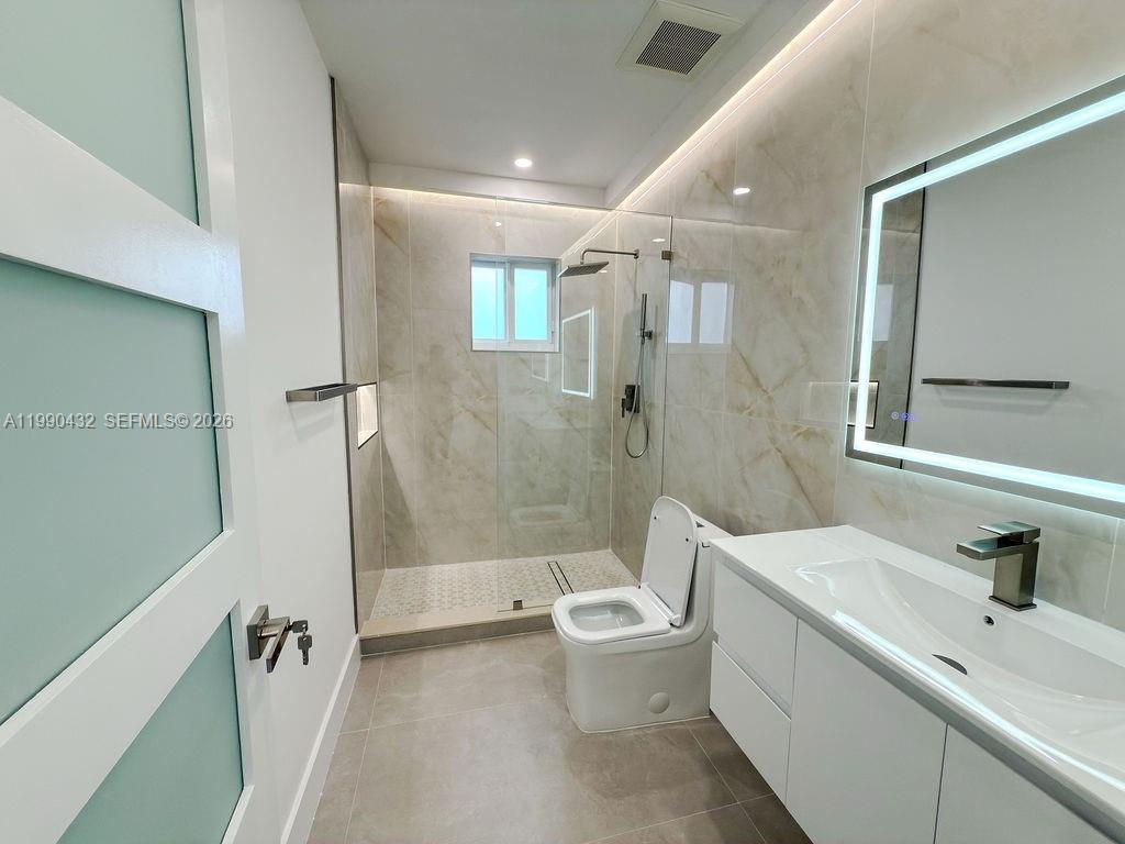 588 Palmetto Dr
