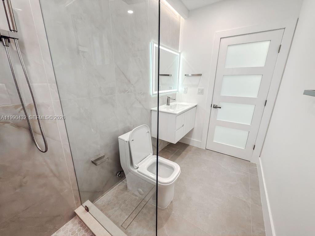 588 Palmetto Dr