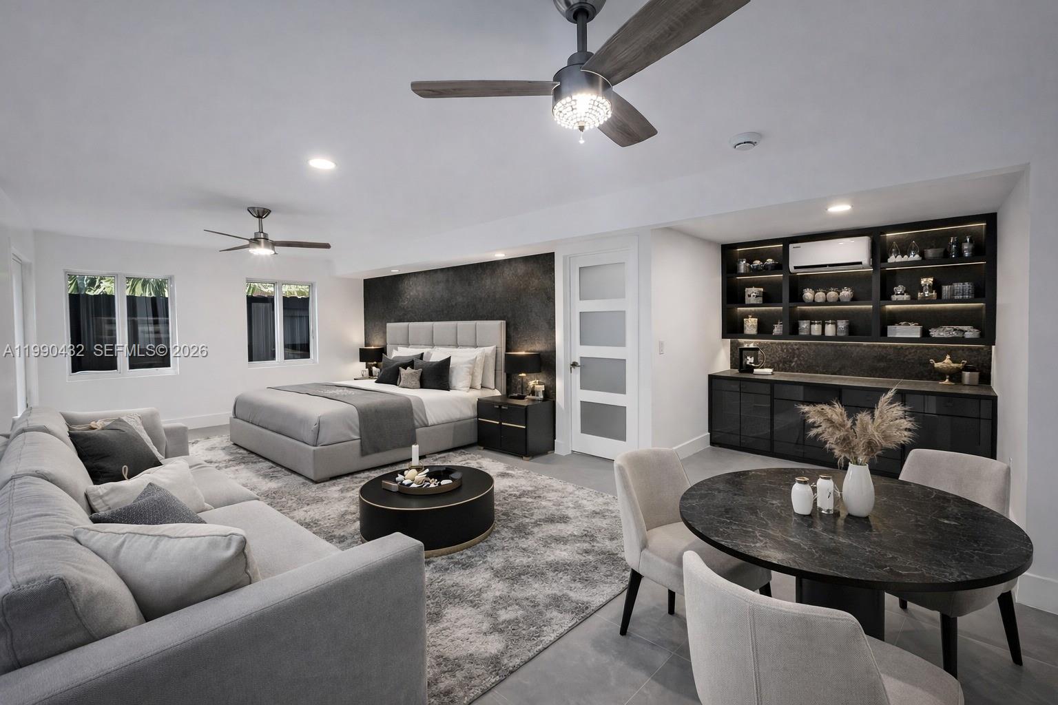 588 Palmetto Dr