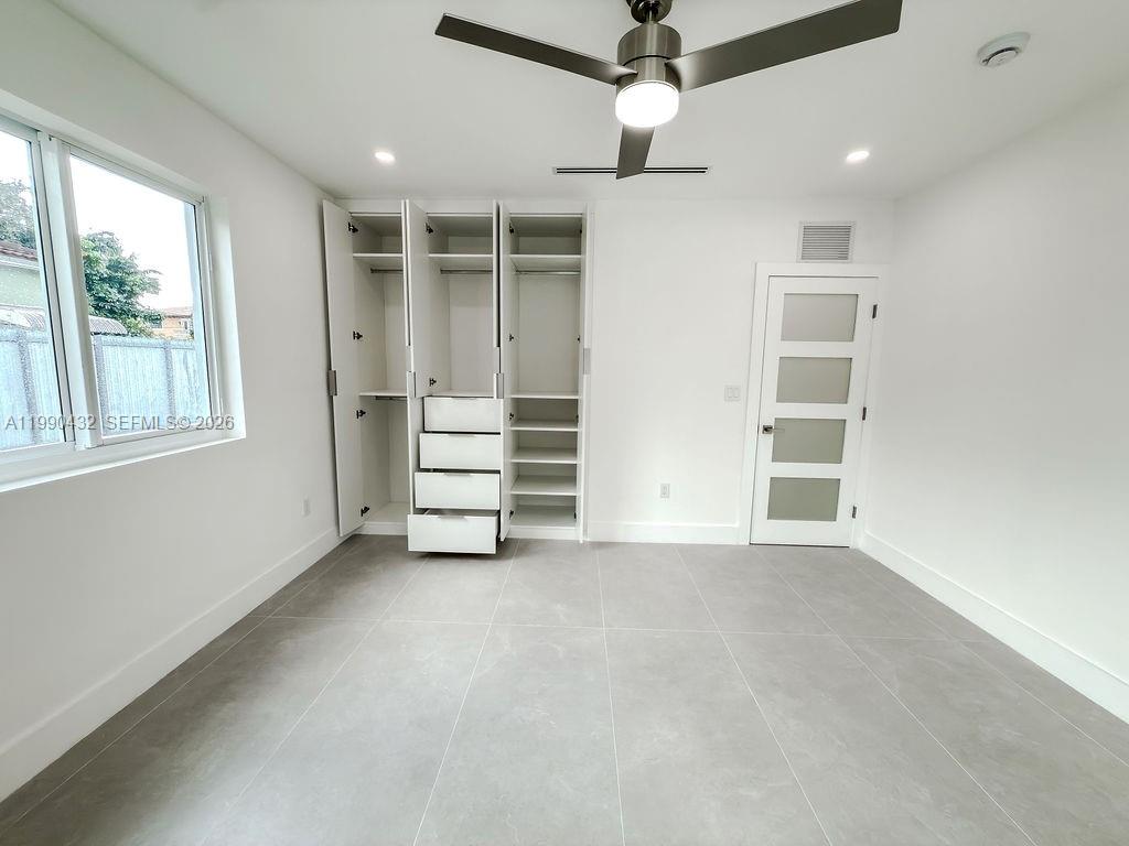 588 Palmetto Dr