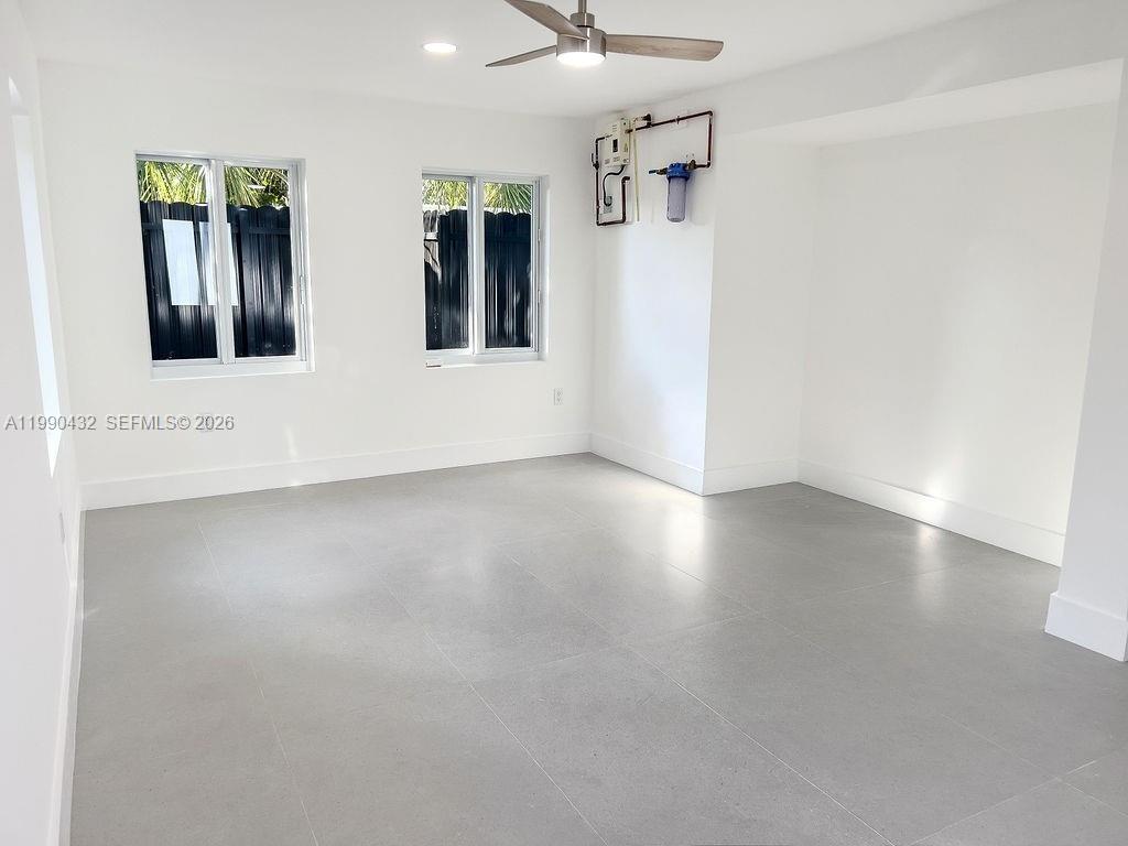 588 Palmetto Dr
