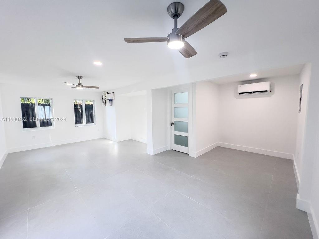 588 Palmetto Dr