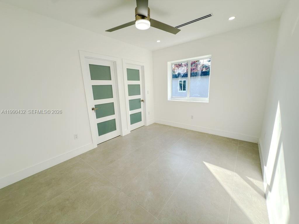 588 Palmetto Dr