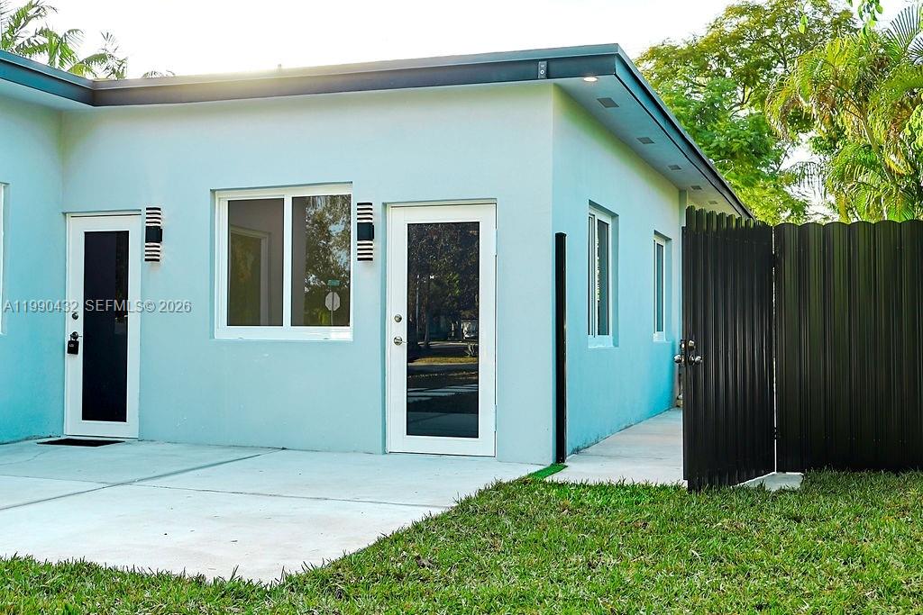 588 Palmetto Dr