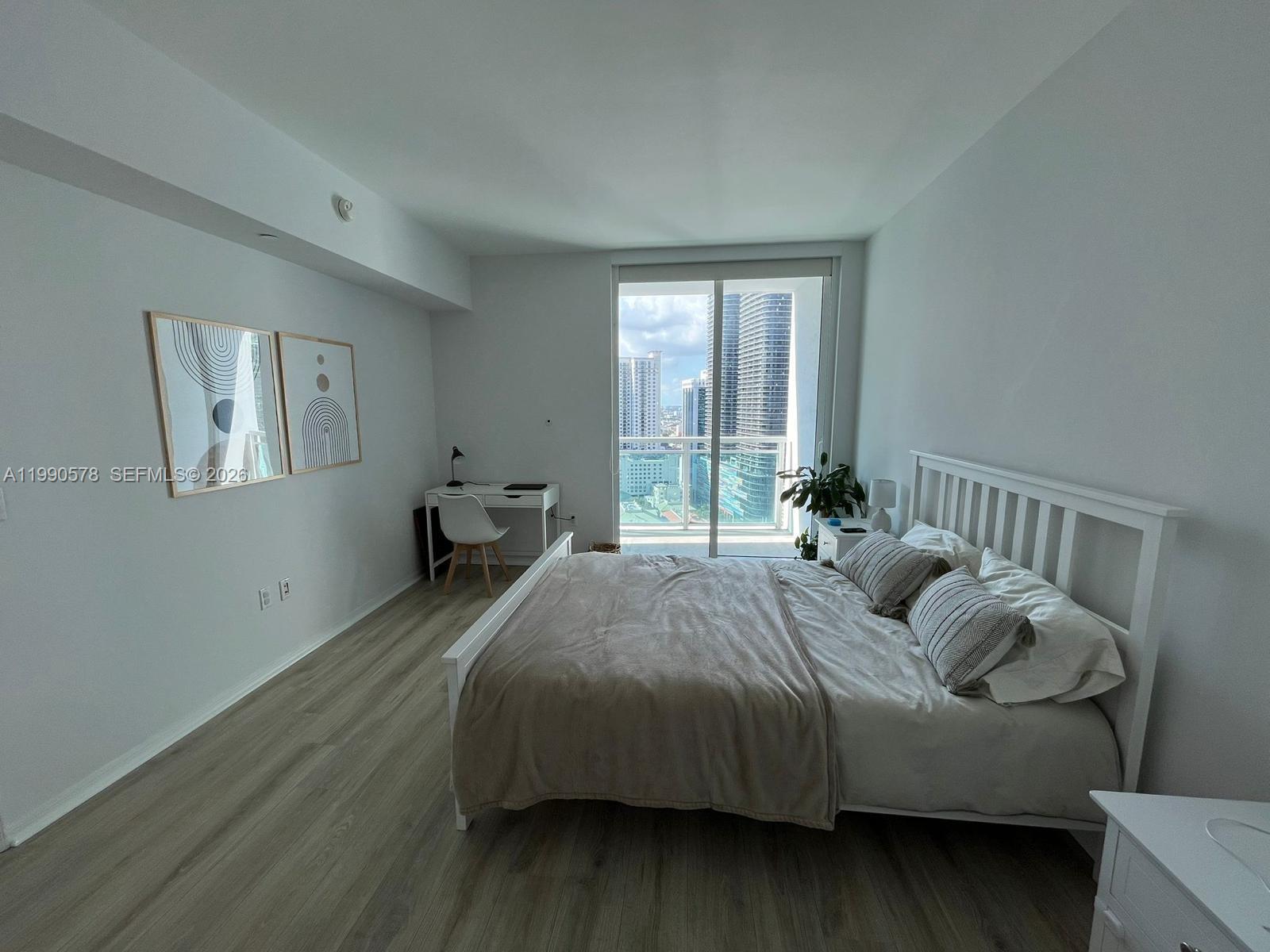 951 Brickell Ave # 2507