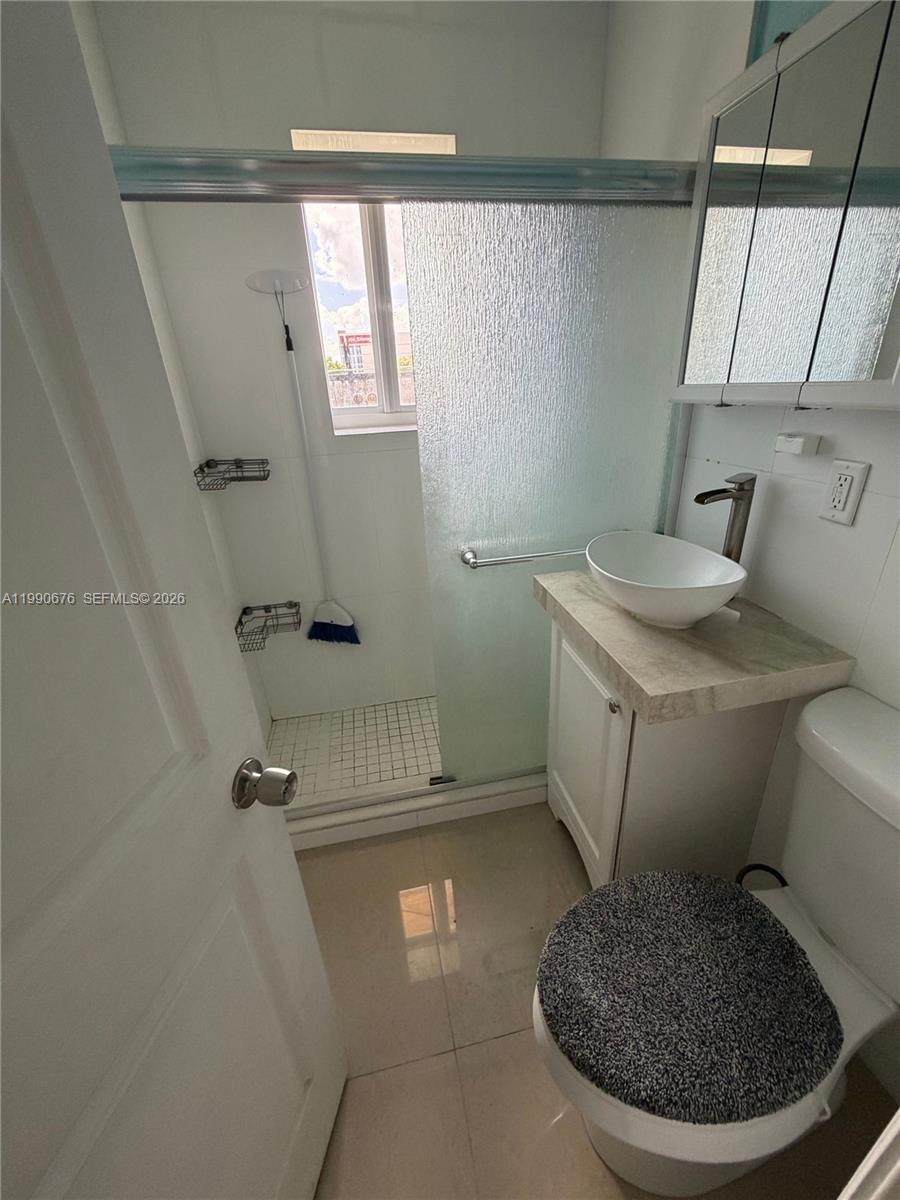 12210 NE 14th Ave # 12210