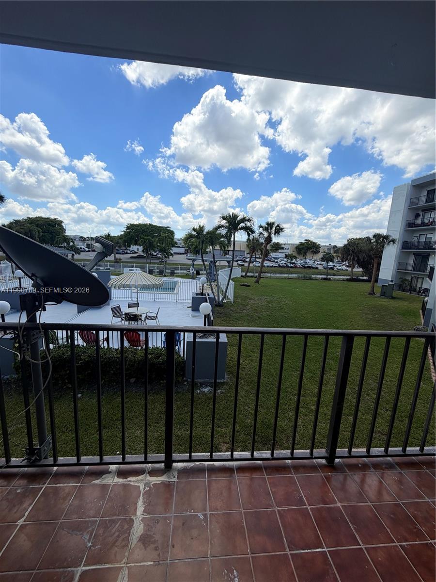 1820 W 53rd St # 201