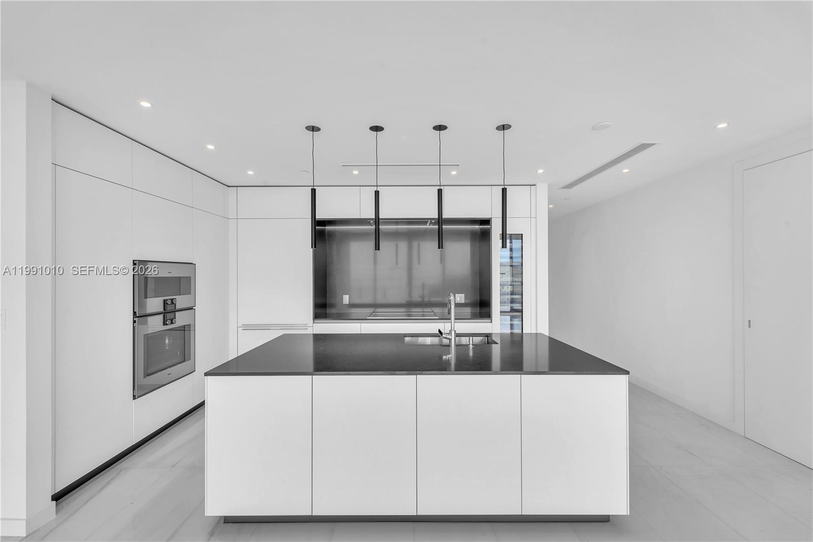 300 Biscayne Boulevard Way # 1902E