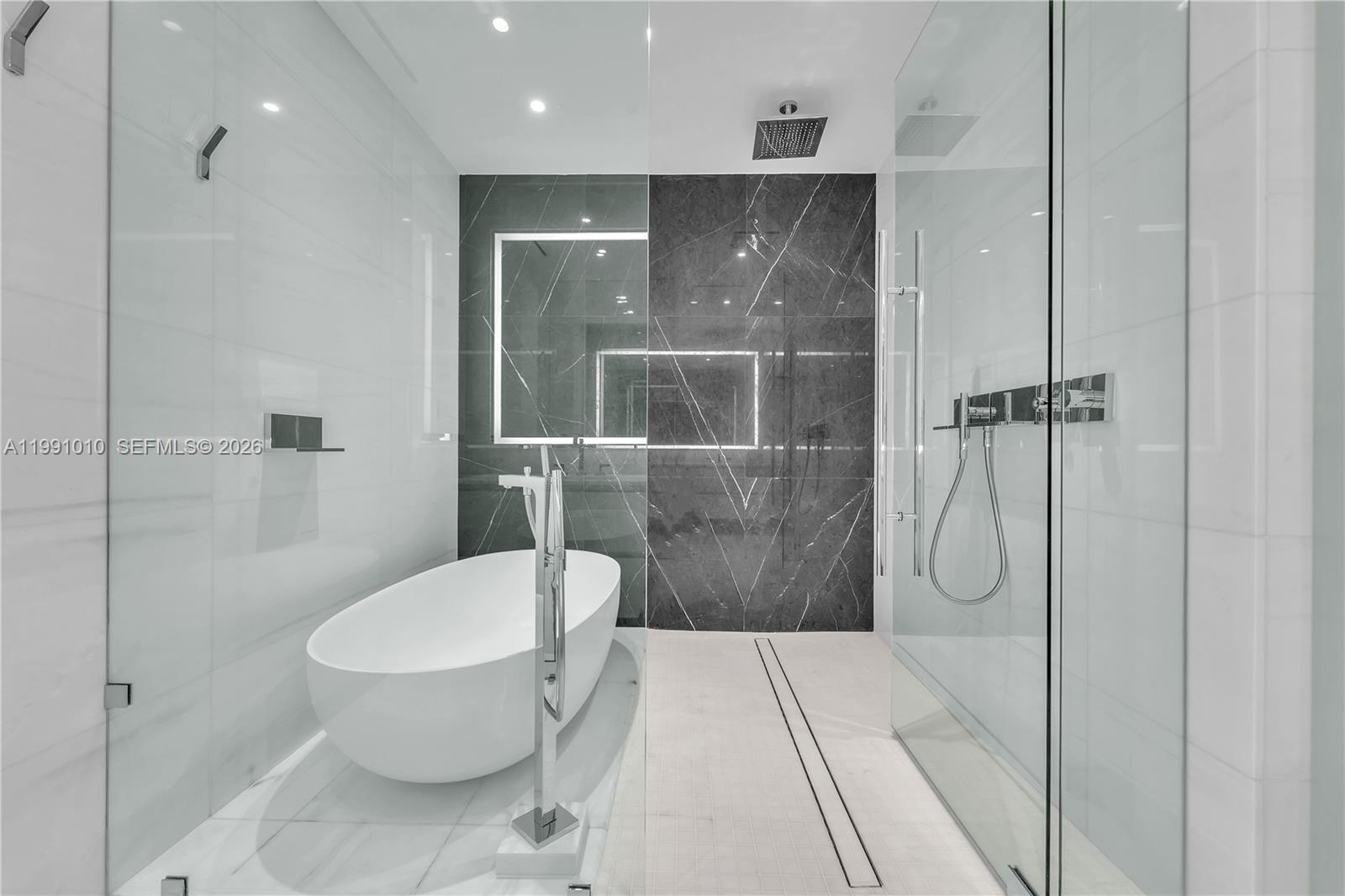 300 Biscayne Boulevard Way # 1902E