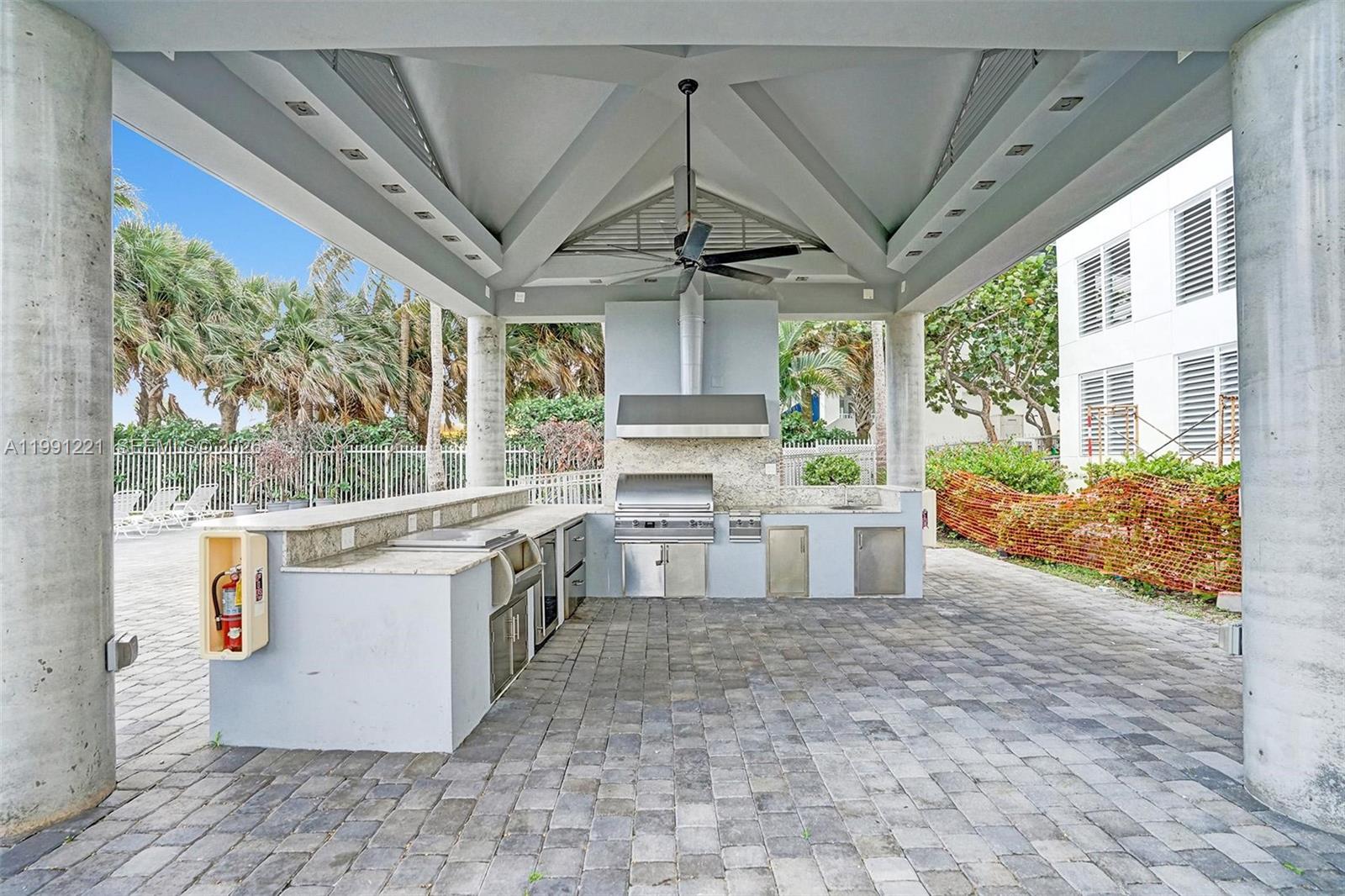 6301 Collins Ave # 2308