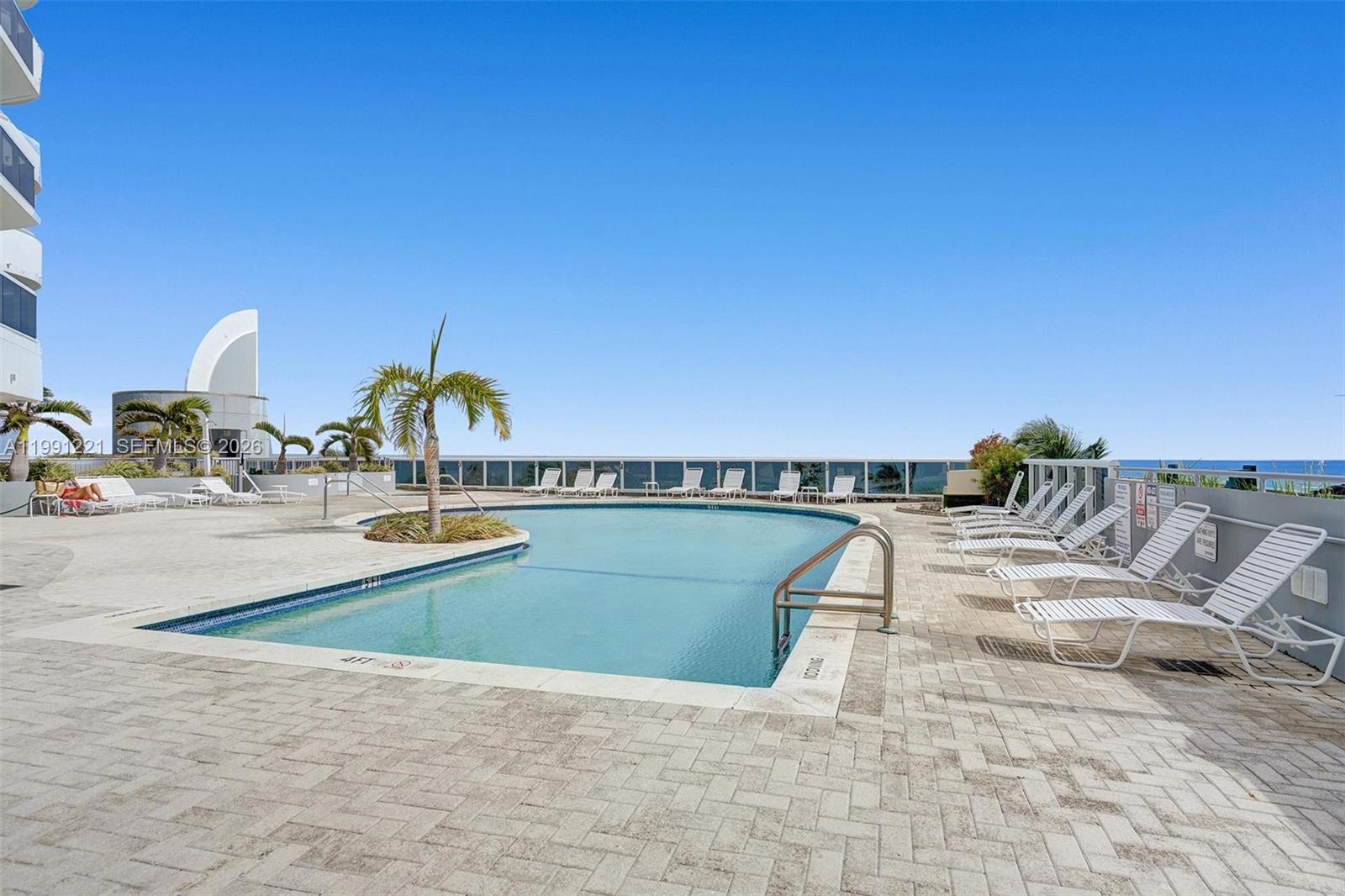 6301 Collins Ave # 2308