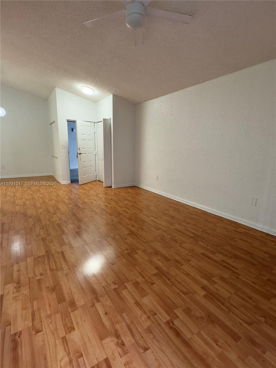 2861 N Oakland Forest Dr # 301
