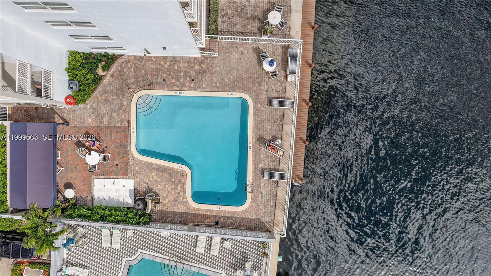 121 Golden Isles Dr # 104