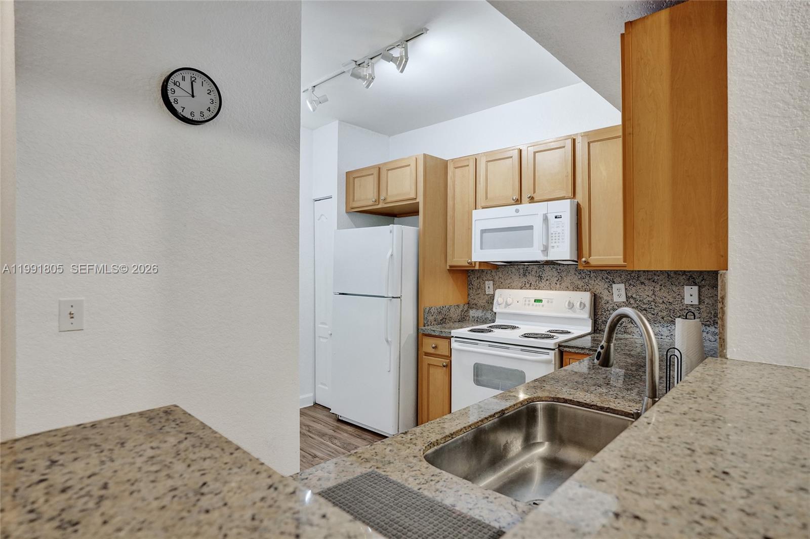 6001 SW 70th St # 252