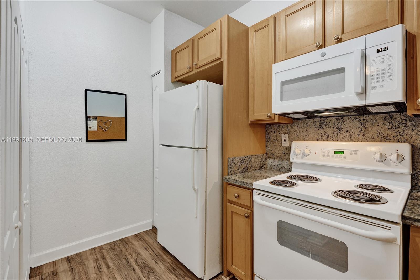 6001 SW 70th St # 252