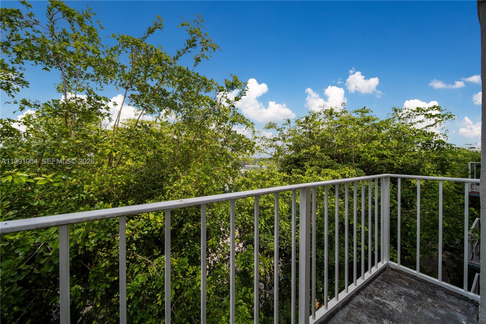 1720 NW N River Dr # 613