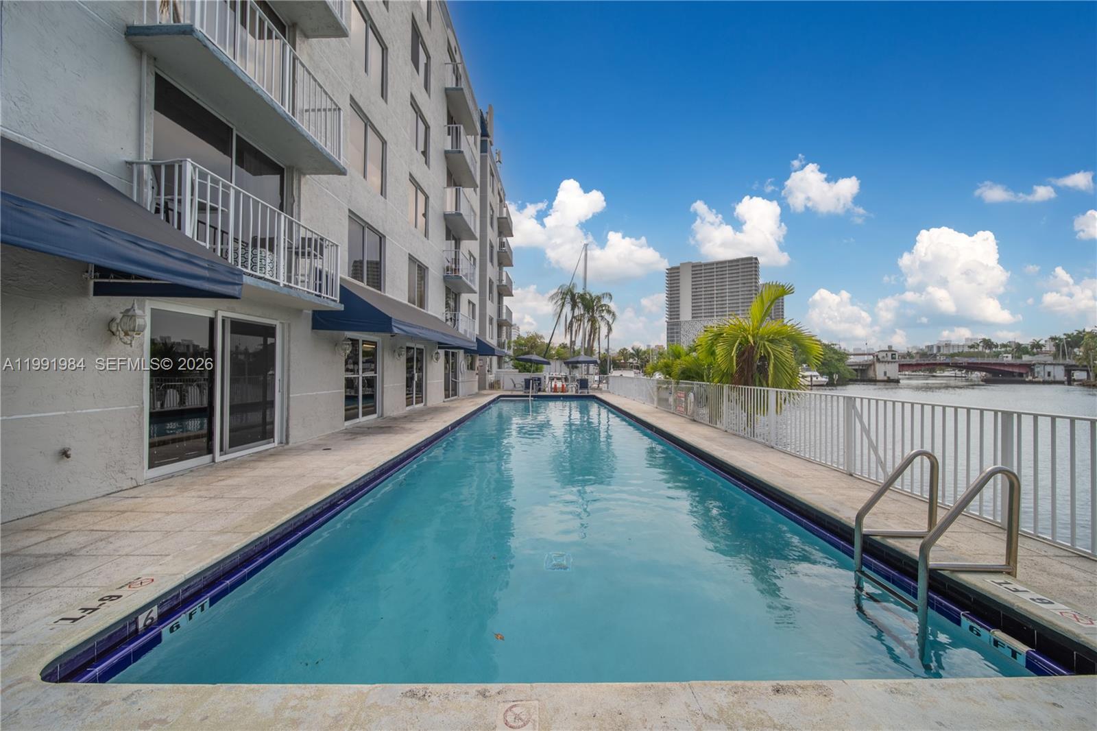 1720 NW N River Dr # 613