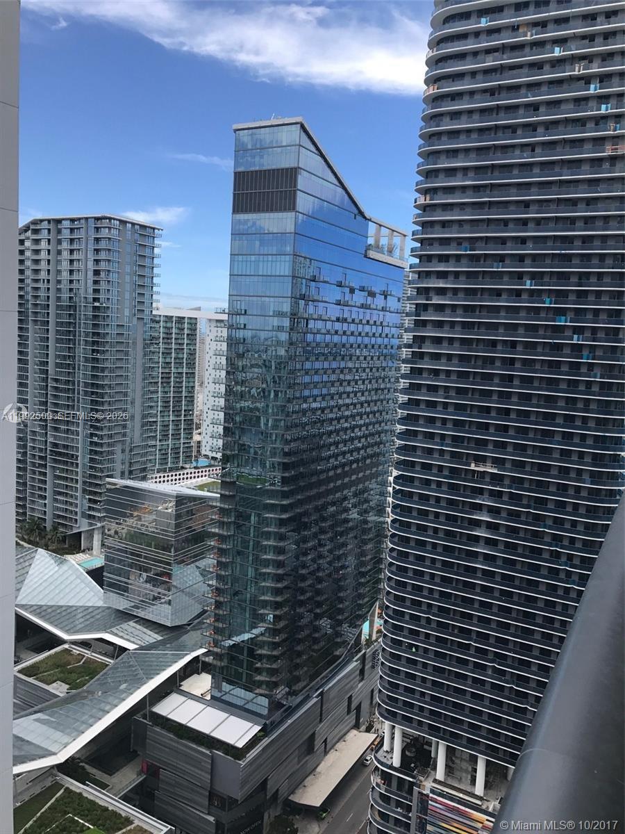 55 SW 9th St # 3709